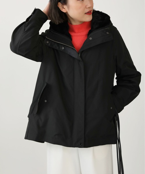 LUGIVA(ルギヴァ)の「ボアライナー付きマウンテンパーカー(マウンテンパーカー・レディース・オフホワイト/ブラック/カーキ・M)」の2枚目の写真