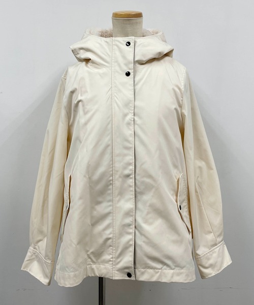 LUGIVA(ルギヴァ)の「ボアライナー付きマウンテンパーカー(マウンテンパーカー・レディース・オフホワイト/ブラック/カーキ・M)」の10枚目の写真