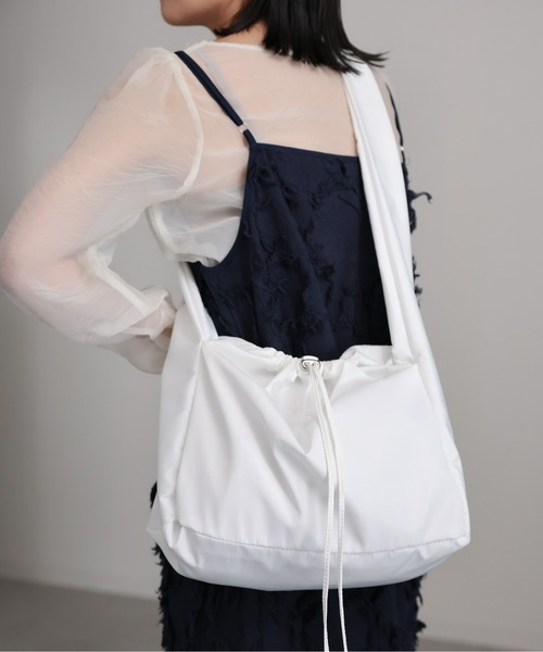 ap retro（アプレトロ）の「ドロストショルダーバッグ / クロスボディバッグ（ショルダーバッグ・レディース・ブラック/オフホワイト・FREE）」の21枚目の写真