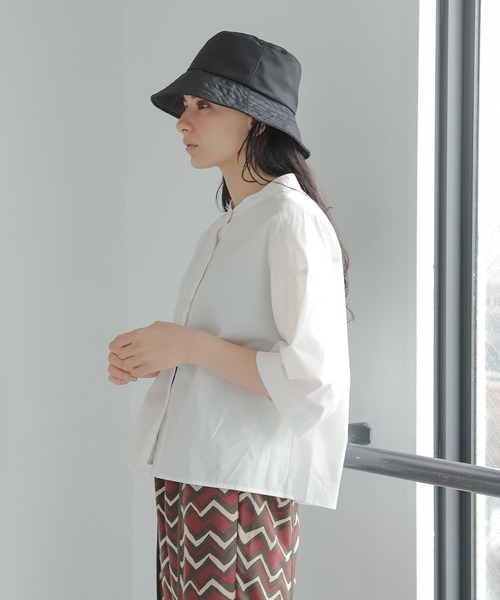 LAKOLE（ラコレ）の「ショート丈シャンブレーシャツ / 345993（シャツ/ブラウス・レディース・ブラック/ベージュ/オフホワイト・SMALL/MEDIUM）」の9枚目の写真