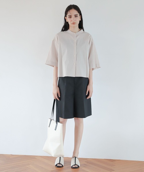LAKOLE（ラコレ）の「ショート丈シャンブレーシャツ / 345993（シャツ/ブラウス・レディース・ブラック/ベージュ/オフホワイト・SMALL/MEDIUM）」の15枚目の写真