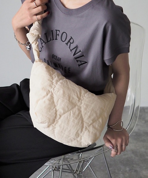 Riberry（リベリー）の「キルティングミニショルダーバッグ（ショルダーバッグ・レディース・アイボリー/ブラック/カーキ/イエロー/ベージュ・FREE）」の11枚目の写真