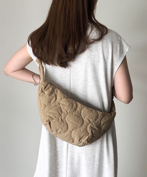 Riberry（リベリー）の「キルティングミニショルダーバッグ（ショルダーバッグ・レディース・アイボリー/ブラック/カーキ/イエロー/ベージュ・FREE）」の17枚目の写真