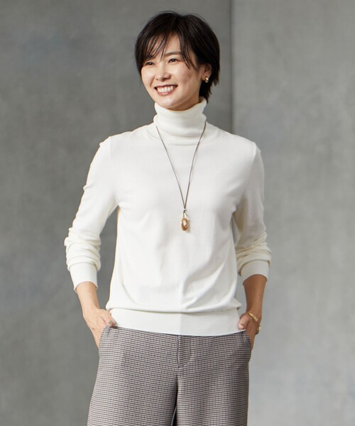 J.PRESS Ladies(J.プレス レディス)の「【洗える】PRINCE タートルネック ニット(ニット/セーター・レディース・パープル系/アイボリー系/ライトグレー系/ブラック系/ベージュ系/サックスブルー系・SMALL)」の5枚目の写真