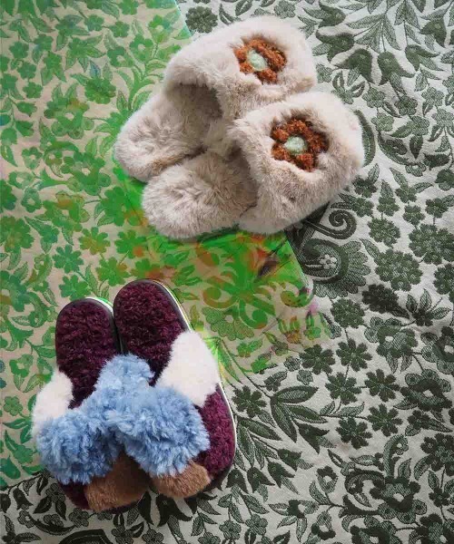 Casselini（キャセリーニ）の「Casselini HOME(キャセリーニ ホーム)フェイクファースリッパ（ルームシューズ/スリッパ・レディース・アイボリー/ボルドー・FREE）」の10枚目の写真