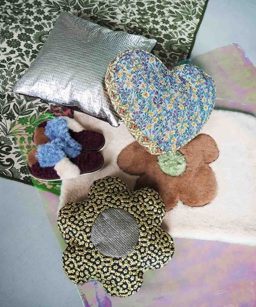 Casselini（キャセリーニ）の「Casselini HOME(キャセリーニ ホーム)フェイクファースリッパ（ルームシューズ/スリッパ・レディース・アイボリー/ボルドー・FREE）」の13枚目の写真