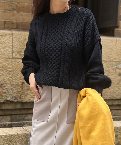 Chez toi(シェトワ)の「オーバーサイズケーブルニットプルオーバー(ニット/セーター・レディース・ブラック/オリーブ/ライトベージュ・FREE)」の14枚目の写真