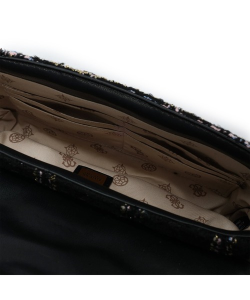 Guess(ゲス)の「CESSILY Convertible Xbdy Flap(ショルダーバッグ・レディース・ホワイト×ブラック・ONE SIZE)」の7枚目の写真