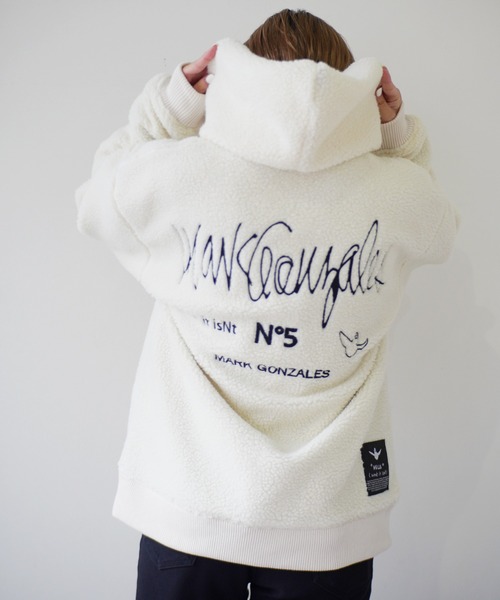 (What it isNt)ART BY MARKGONZALES(ワットイットイズント)の「< 当店限定・別注アイテム > 【(What it isNt)ART BY MARKGONZALES / (ワットイットイズント) アートバイ マークゴンザレス 】 ボアフリース フードパーカー(その他アウター・メンズ・ベージュ/ブラック/オフホワイト・M/L/XL)」の17枚目の写真