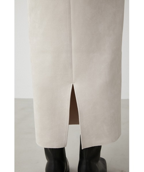 AZUL by moussy（アズールバイマウジー）の「FAUX SUEDE SLIT SKIRT/フェイクスエードスリットスカート（スカート・レディース・ブラック/ライトブラウン/ライトベージュ・SMALL/MEDIUM）」の21枚目の写真