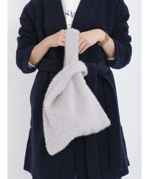 Lugnoncure(ルノンキュール)の「シャギーニットマルシェバッグ(ハンドバッグ・レディース・オフホワイト/グレー/ピンク・フリ-)」の11枚目の写真