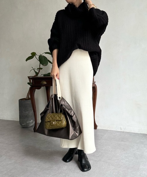 DouDou（ドゥドゥ）の「アルパカMIX BIGタートル（ニット/セーター・レディース・ブラック/グレイッシュベージュ/ピンク・FREE）」の14枚目の写真