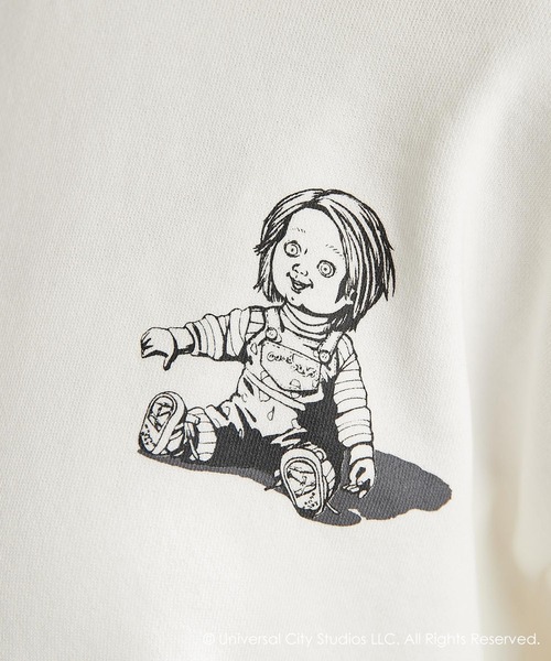 COLLAGE GALLARDAGALANTE(コラージュガリャルダガランテ)の「UNIVERSAL/CHUCKY ロゴスウェット(スウェット・レディース・ホワイト・FREE)」の7枚目の写真