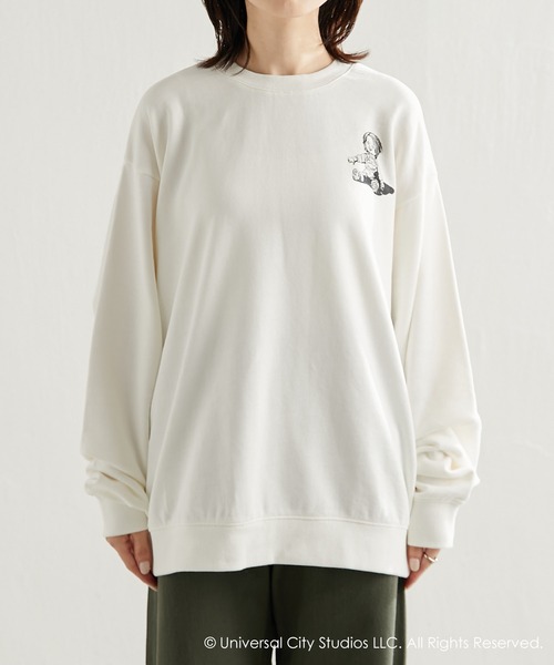 COLLAGE GALLARDAGALANTE(コラージュガリャルダガランテ)の「UNIVERSAL/CHUCKY ロゴスウェット(スウェット・レディース・ホワイト・FREE)」の13枚目の写真