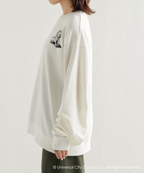 COLLAGE GALLARDAGALANTE(コラージュガリャルダガランテ)の「UNIVERSAL/CHUCKY ロゴスウェット(スウェット・レディース・ホワイト・FREE)」の18枚目の写真