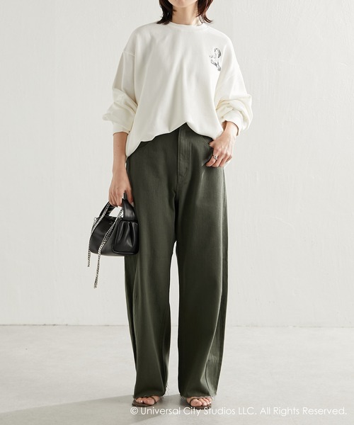 COLLAGE GALLARDAGALANTE(コラージュガリャルダガランテ)の「UNIVERSAL/CHUCKY ロゴスウェット(スウェット・レディース・ホワイト・FREE)」の12枚目の写真