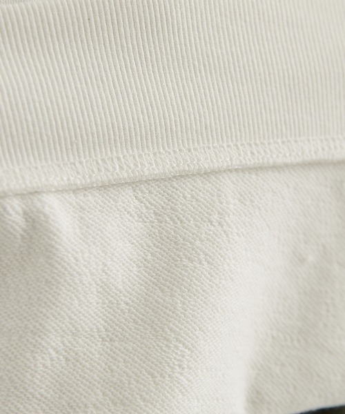 COLLAGE GALLARDAGALANTE(コラージュガリャルダガランテ)の「UNIVERSAL/CHUCKY ロゴスウェット(スウェット・レディース・ホワイト・FREE)」の14枚目の写真