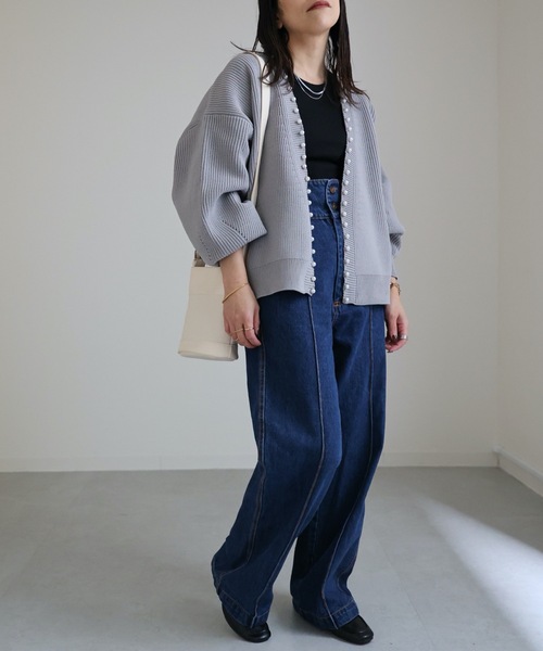 ap retro(アプレトロ)の「パール付ガウンニットカーディガン スポンディッシュカーディガン(カーディガン/ボレロ・レディース・ブラック/ライトグレー/アイボリー/グレイッシュベージュ・FREE)」の6枚目の写真