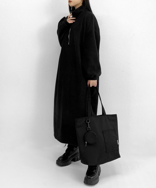 LVEU.(ラブユ.)の「【LVEU.】ミニポーチ付きキャンバストートバッグ / バッグ 鞄 BAG キャンバス トート ポーチ A4 スクエア 肩掛け ブラック(トートバッグ・レディース・ブラック・FREE)」の5枚目の写真