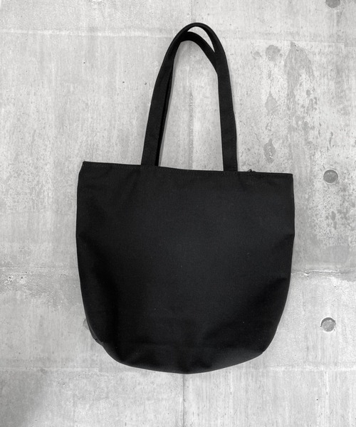 LVEU.(ラブユ.)の「【LVEU.】ミニポーチ付きキャンバストートバッグ / バッグ 鞄 BAG キャンバス トート ポーチ A4 スクエア 肩掛け ブラック(トートバッグ・レディース・ブラック・FREE)」の15枚目の写真