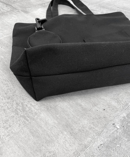 LVEU.(ラブユ.)の「【LVEU.】ミニポーチ付きキャンバストートバッグ / バッグ 鞄 BAG キャンバス トート ポーチ A4 スクエア 肩掛け ブラック(トートバッグ・レディース・ブラック・FREE)」の18枚目の写真