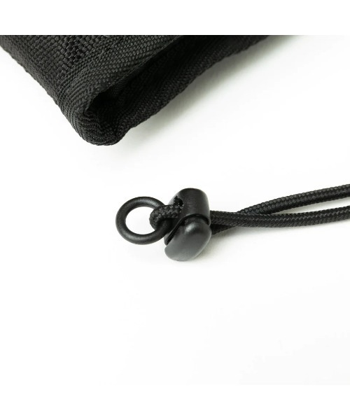 NEW ERA(ニューエラ)の「NEW ERA/ニューエラ ショルダーバック NECK POUCH ネックポーチ 0.3L ボックスロゴ 13552469/14324463(ショルダーバッグ・メンズ・ブラック/カモフラージュ・FREE)」の10枚目の写真