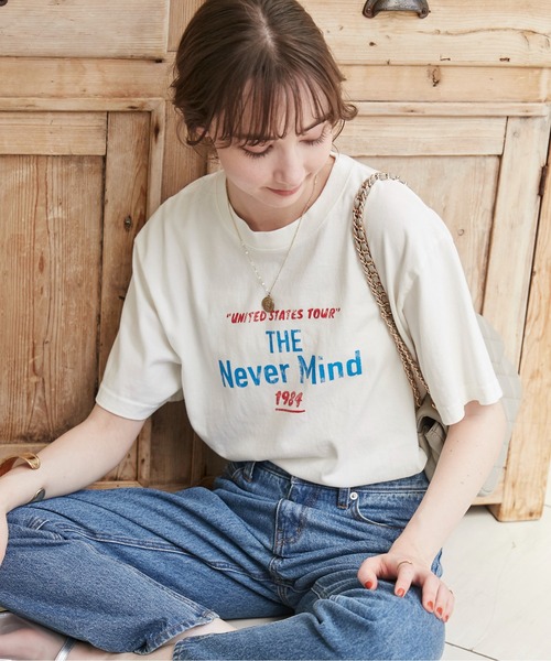 ANGIE(アンジー)の「ツアーロゴTシャツ(半袖)(Tシャツ/カットソー・レディース・ダークグレー/ホワイト/オフホワイト・MEDIUM/LARGE)」の2枚目の写真