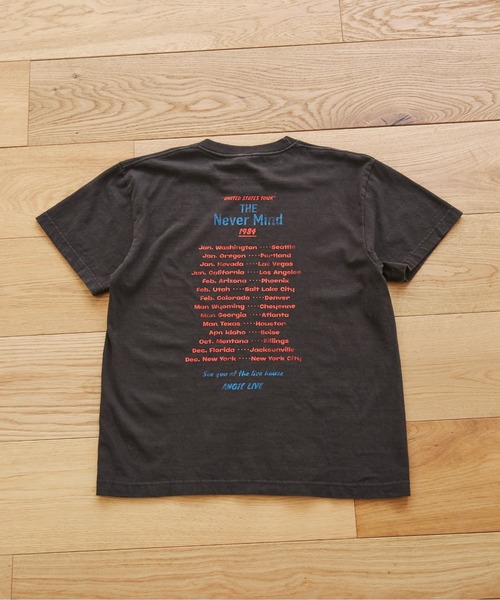 ANGIE(アンジー)の「ツアーロゴTシャツ(半袖)(Tシャツ/カットソー・レディース・ダークグレー/ホワイト/オフホワイト・MEDIUM/LARGE)」の12枚目の写真