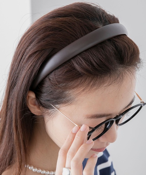 BONLECILL（ボンルシール）の「クラシックカチューシャ（カチューシャ・レディース・ブラウン/アイボリー/ブラック系/ブラック/ブラウン系/アイボリー系・FREE）」の5枚目の写真