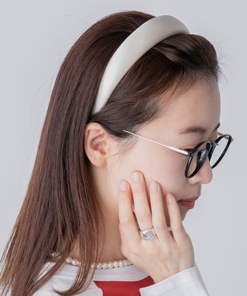 BONLECILL（ボンルシール）の「クラシックカチューシャ（カチューシャ・レディース・ブラウン/アイボリー/ブラック系/ブラック/ブラウン系/アイボリー系・FREE）」の7枚目の写真