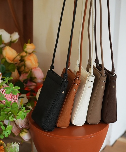 SAISON DE PAPILLON(セゾンドパピヨン)の「【軽量バック】ミニショルダー(ショルダーバッグ・レディース・ブラック/ベージュ/ブラウン/チョコ/アイボリー・フリー)」の8枚目の写真