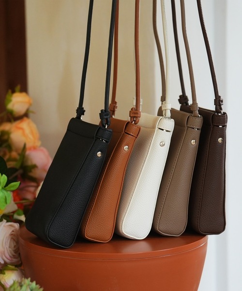 SAISON DE PAPILLON(セゾンドパピヨン)の「【軽量バック】ミニショルダー(ショルダーバッグ・レディース・ブラック/ベージュ/ブラウン/チョコ/アイボリー・フリー)」の9枚目の写真