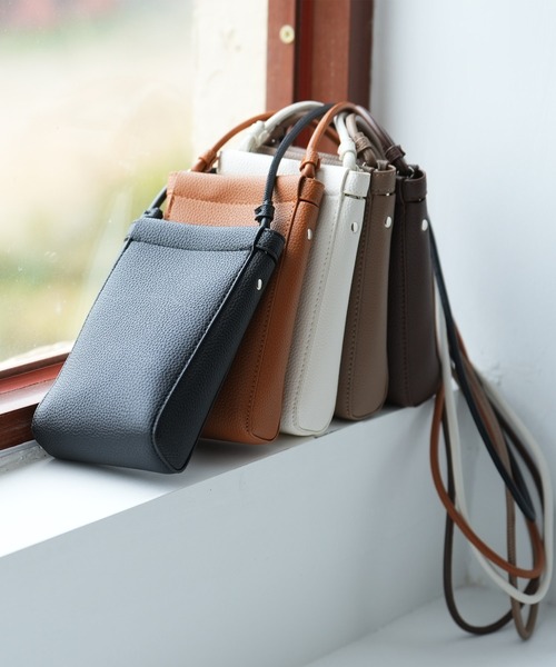 SAISON DE PAPILLON(セゾンドパピヨン)の「【軽量バック】ミニショルダー(ショルダーバッグ・レディース・ブラック/ベージュ/ブラウン/チョコ/アイボリー・フリー)」の11枚目の写真