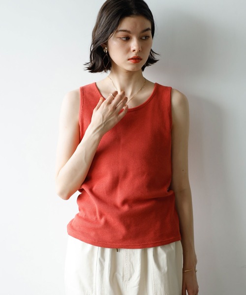 GeeRA（ジーラ）の「前後2wayスリットネックワッフルタンクトップ（タンクトップ・レディース・アイボリー/オレンジ/ブラック/モカ・SMALL/MEDIUM/LARGE）」の18枚目の写真