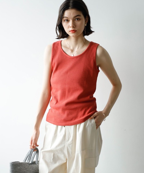 GeeRA（ジーラ）の「前後2wayスリットネックワッフルタンクトップ（タンクトップ・レディース・アイボリー/オレンジ/ブラック/モカ・SMALL/MEDIUM/LARGE）」の19枚目の写真