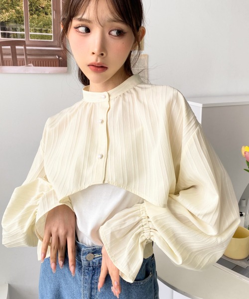 moment+（モーメントプラス）の「ドビーストライプパール釦キャンディ