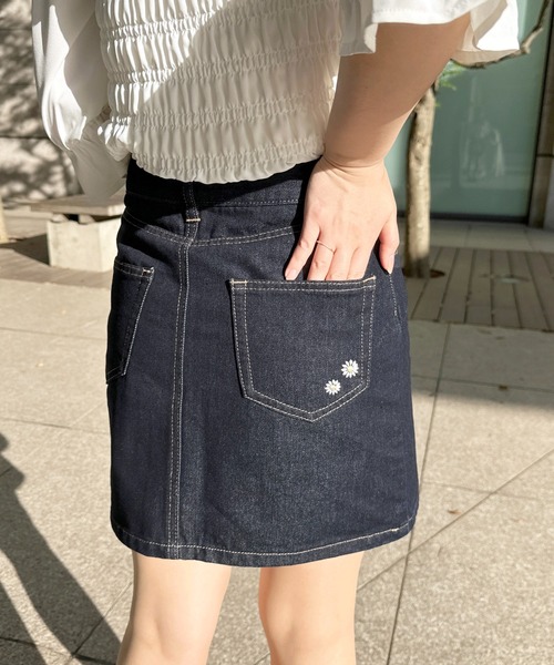 apres jour(アプレジュール)の「花刺繍ミニスカート【ZOZOTOWN限定アイテム】(デニムスカート・レディース・ブラック/ピンク/インディゴブルー・MEDIUM/X-LARGE/SMALL)」の14枚目の写真