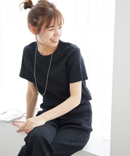 JOURNAL STANDARD relume（ジャーナルスタンダード　レリューム）の「ストレッチクレープクルーネックTEE（Tシャツ/カットソー・レディース・ブラック/ネイビー/ブルー・FREE）」の2枚目の写真