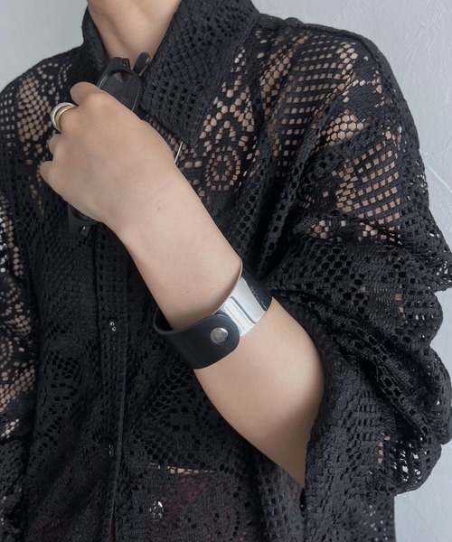 HARE（ハレ）の「メタル＊フェイクレザーバングル(HARE)（バングル/リストバンド・レディース・ブラック×シルバー・FREE）」の7枚目の写真