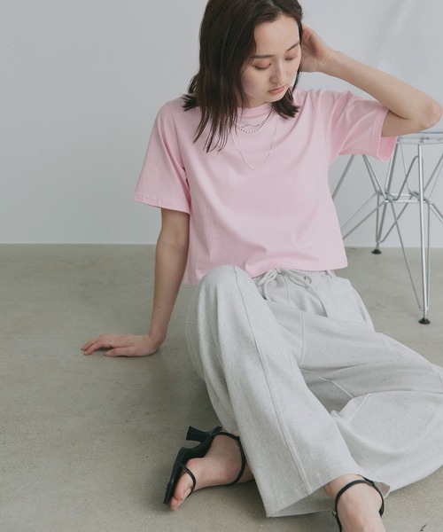 ad thie(アドティエ)の「シンプル無地 ボーダー ショート丈ミニTシャツ(Tシャツ/カットソー・レディース・ブラック/グリーン/セージグリーン/イエロー/ホワイト/ブルー/チェリーレッド/ダークブルー/オフホワイト/オレンジ/レッド/ダークブラウン/ピンク/チャコール/ミント/ブルーグレー/ホワイト系/ピンク系1/ブラック系/ベージュ/ネイビー・FREE)」の22枚目の写真