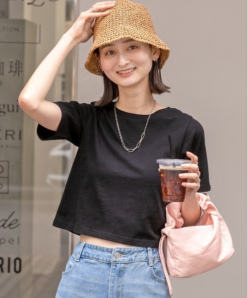ad thie（アドティエ）の「シンプル無地 ボーダー ショート丈ミニTシャツ（Tシャツ/カットソー・レディース・ブラック/グリーン/セージグリーン/イエロー/ホワイト/ブルー/チェリーレッド/ダークブルー/オフホワイト/オレンジ/レッド/ダークブラウン/ピンク/チャコール/ミント/ブルーグレー・FREE）」の21枚目の写真