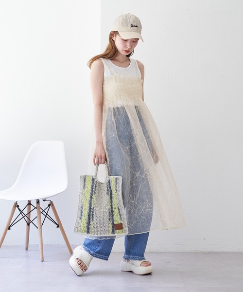 Kastane（カスタネ）の「【2023SSカタログ掲載アイテム】シャーリングシアーワンピース（ワンピース・レディース・イエロー・FREE）」の4枚目の写真