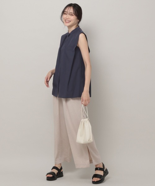 Elura(エルーラ)の「アイロンいらずノースリシャツ(シャツ/ブラウス・レディース・ネイビー/ホワイト/ブルー・MEDIUM/LARGE)」の18枚目の写真