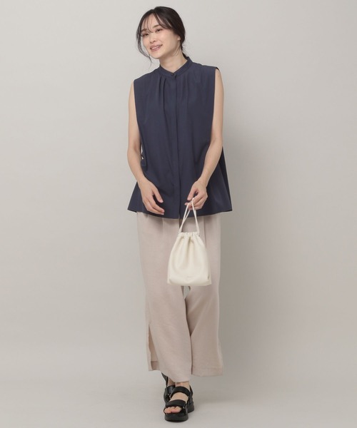Elura(エルーラ)の「アイロンいらずノースリシャツ(シャツ/ブラウス・レディース・ネイビー/ホワイト/ブルー・MEDIUM/LARGE)」の5枚目の写真