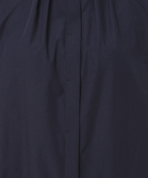 Elura(エルーラ)の「アイロンいらずノースリシャツ(シャツ/ブラウス・レディース・ネイビー/ホワイト/ブルー・MEDIUM/LARGE)」の11枚目の写真