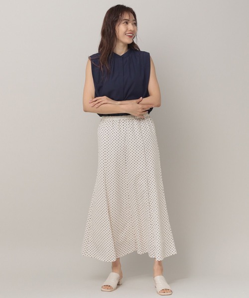 Elura(エルーラ)の「アイロンいらずノースリシャツ(シャツ/ブラウス・レディース・ネイビー/ホワイト/ブルー・MEDIUM/LARGE)」の14枚目の写真