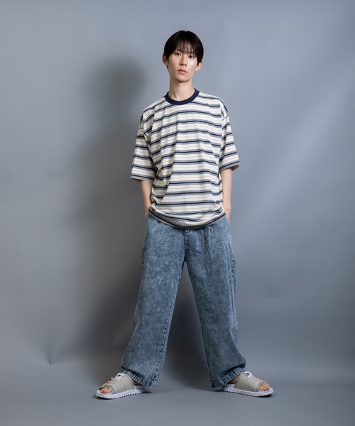 En serio TOKYO(エンソリオトーキョー)の「アソート マルチレトロボーダー ビッグシルエット TEE(Tシャツ/カットソー・メンズ・グレー系/パープル系/グリーン系その他/ブルー系/グリーン系/ホワイト系・M/LL/L)」の7枚目の写真