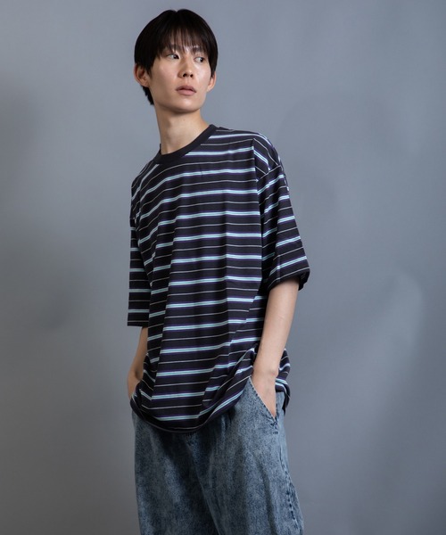 En serio TOKYO(エンソリオトーキョー)の「アソート マルチレトロボーダー ビッグシルエット TEE(Tシャツ/カットソー・メンズ・グレー系/パープル系/グリーン系その他/ブルー系/グリーン系/ホワイト系・M/LL/L)」の15枚目の写真