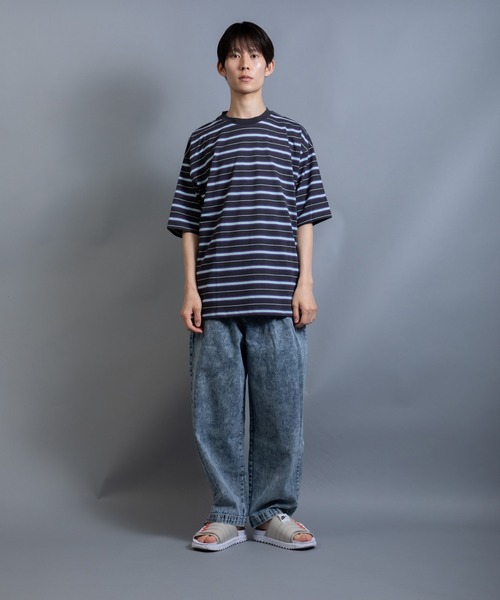 En serio TOKYO(エンソリオトーキョー)の「アソート マルチレトロボーダー ビッグシルエット TEE(Tシャツ/カットソー・メンズ・グレー系/パープル系/グリーン系その他/ブルー系/グリーン系/ホワイト系・M/LL/L)」の16枚目の写真