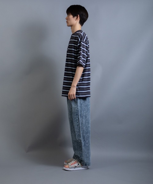 En serio TOKYO(エンソリオトーキョー)の「アソート マルチレトロボーダー ビッグシルエット TEE(Tシャツ/カットソー・メンズ・グレー系/パープル系/グリーン系その他/ブルー系/グリーン系/ホワイト系・M/LL/L)」の17枚目の写真